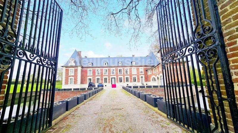 Château - 800 m² - 15 pièces