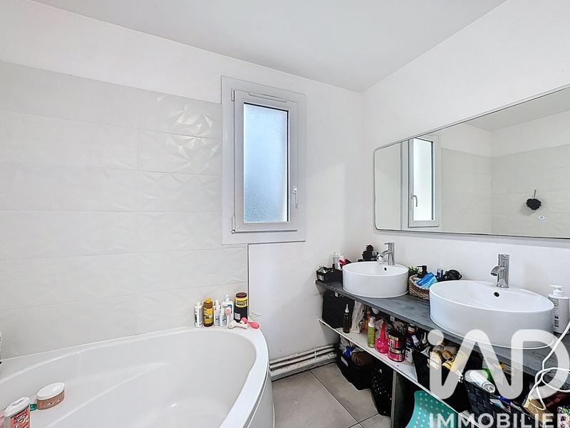 Maison - 96 m² - 5 pièces