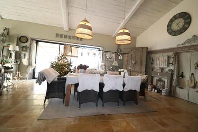 Maison en pierre - 350 m² - 8 pièces