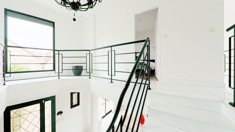 Villa - 150 m² - 5 pièces