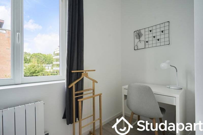 Chambre - 10 m² - 1 pièce