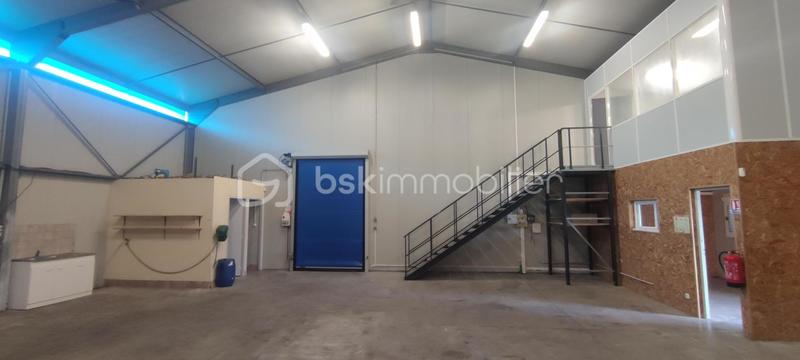 Local commercial - 225 m² - 3 pièces