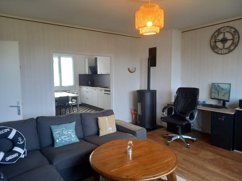 Maison - 128 m² - 8 pièces