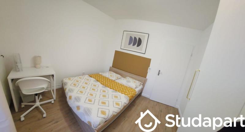 Chambre - 9 m² - 1 pièce