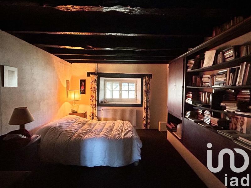 Maison - 360 m² - 8 pièces