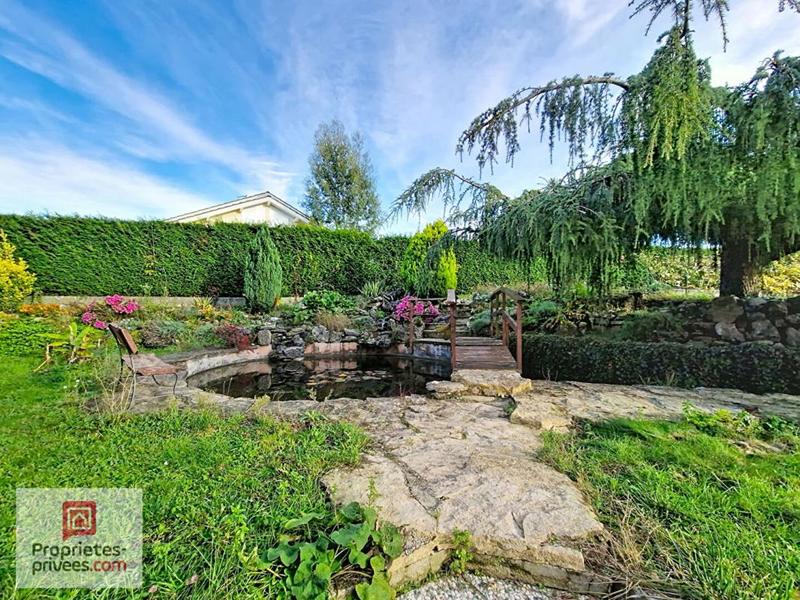 Maison - 253 m² - 10 pièces