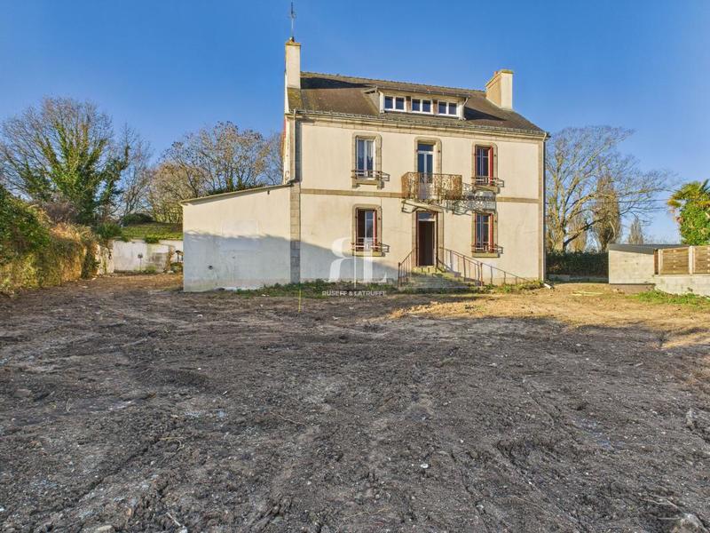 Immeuble - 335 m² - 14 pièces