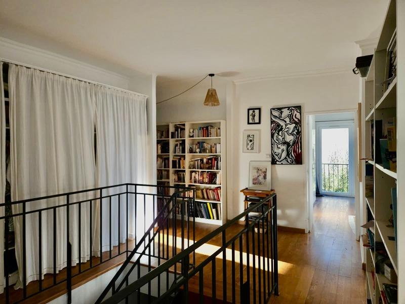 Maison - 236 m² - 8 pièces