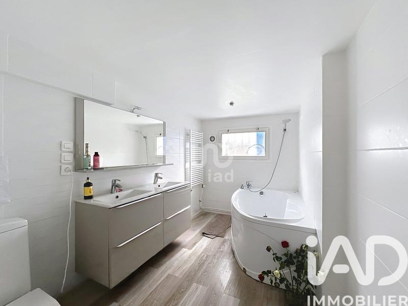 Maison - 192 m² - 9 pièces