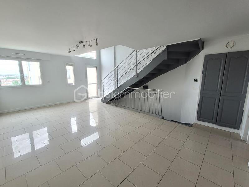 Duplex - 101 m² - 5 pièces