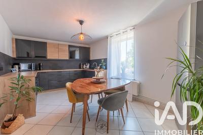 Maison de village - 208 m² - 7 pièces