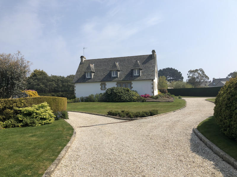 Maison - 180 m² - 6 pièces