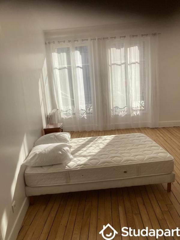 Chambre - 13 m² - 1 pièce