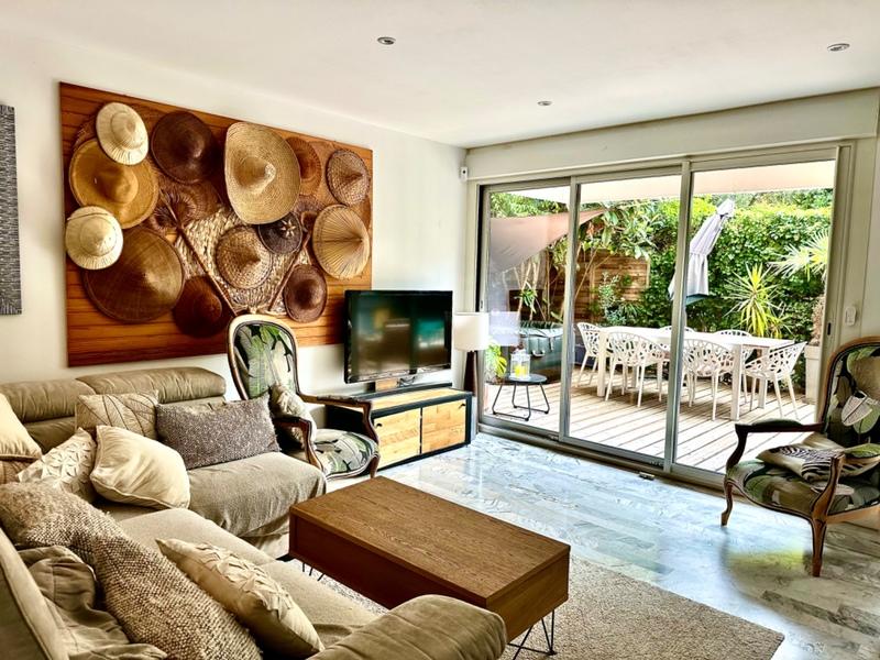 Appartement - 90 m² - 4 pièces