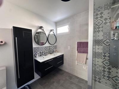 Maison - 143 m² - 6 pièces