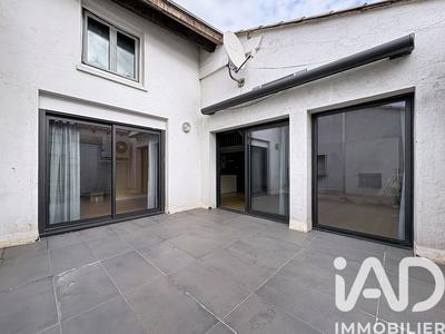 Appartement - 152 m² - 3 pièces