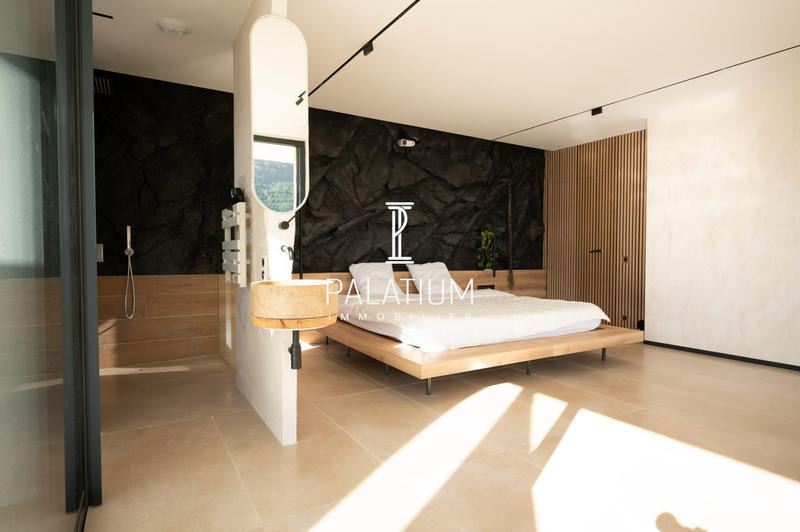 Maison contemporaine - 230 m² - 5 pièces