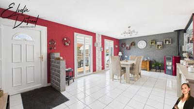 Maison - 92 m² - 5 pièces