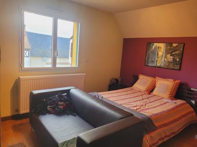 Maison traditionnelle - 180 m² - 6 pièces