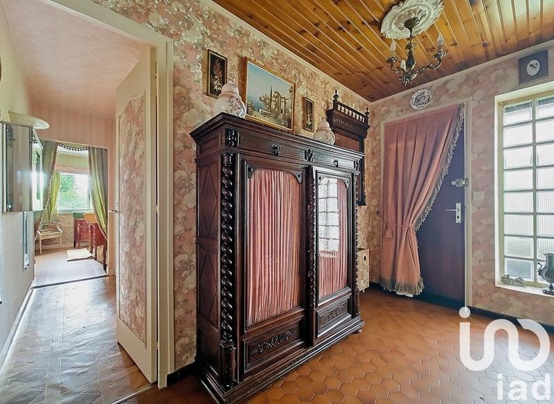 Maison - 225 m² - 8 pièces