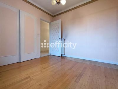 Maison - 101 m² - 5 pièces