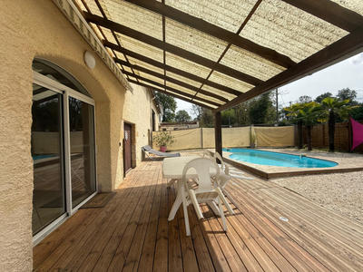 Maison - 512 m² - 11 pièces