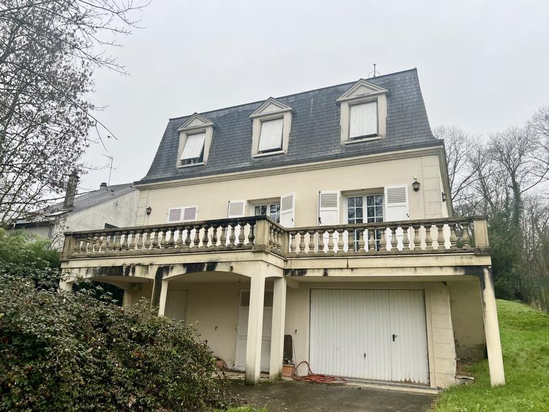 Maison - 200 m² - 6 pièces