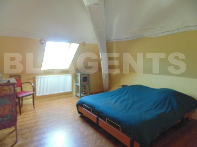 Propriété - 150 m² - 8 pièces