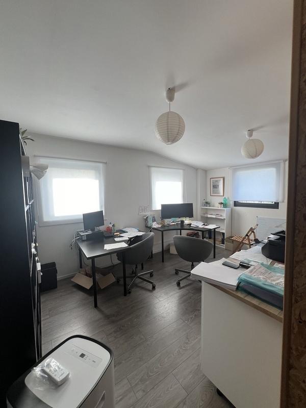 Local d'activités - 563 m² - 13 pièces