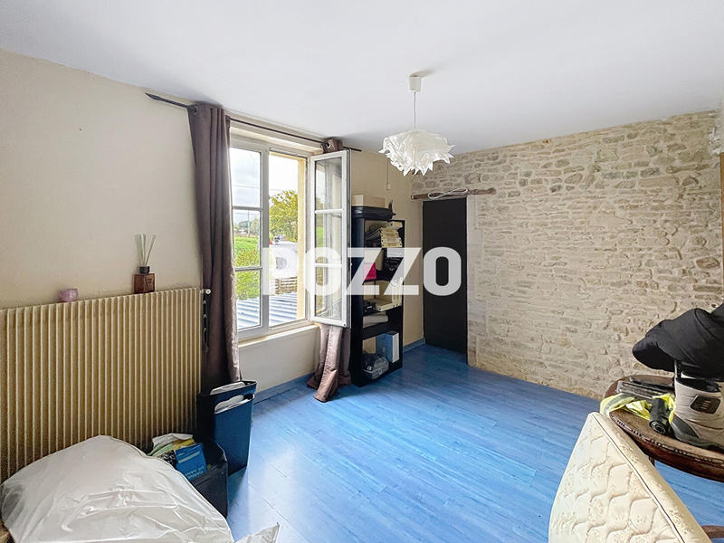 Maison - 218 m² - 7 pièces