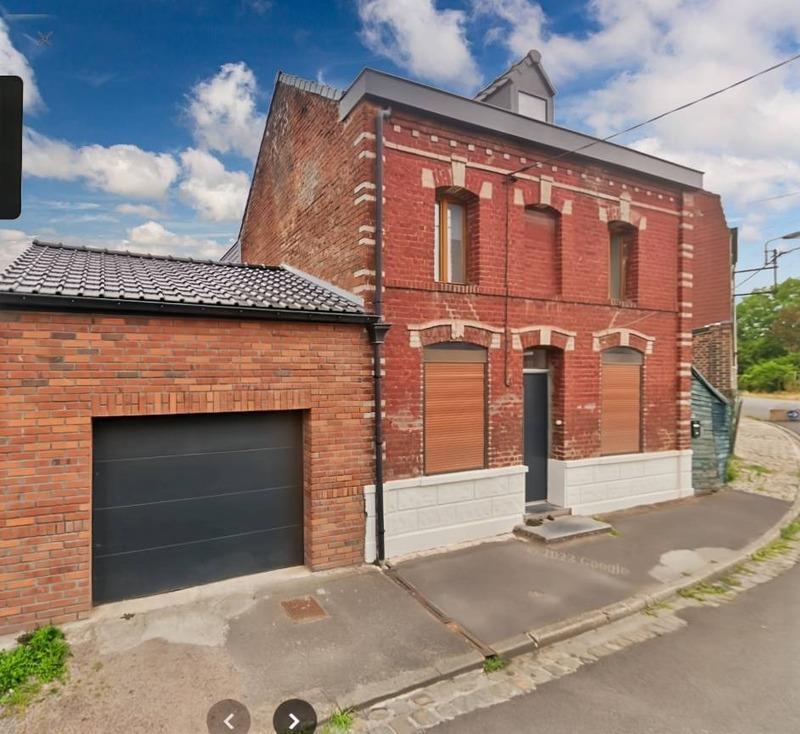 Maison - 170 m² - 8 pièces