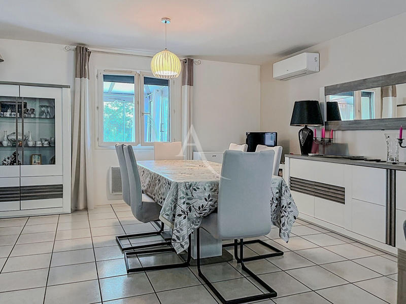 Maison - 115 m² - 5 pièces