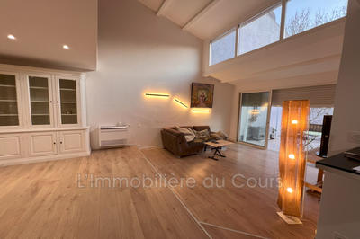 Appartement - 125 m² - 4 pièces
