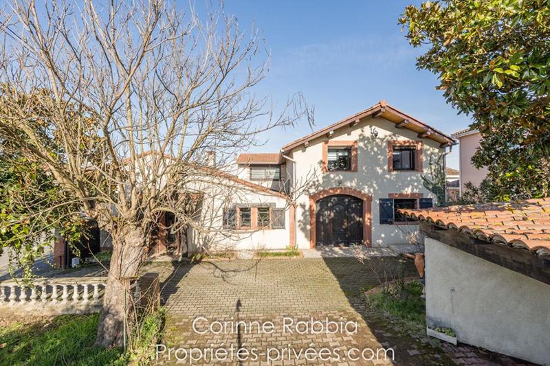 Maison - 180 m² - 6 pièces