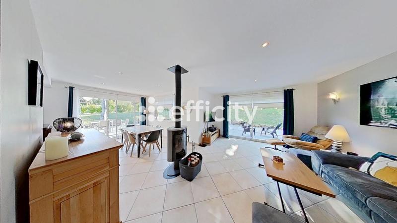 Maison - 145 m² - 5 pièces