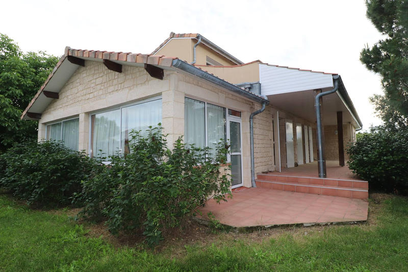 Villa - 192 m² - 6 pièces