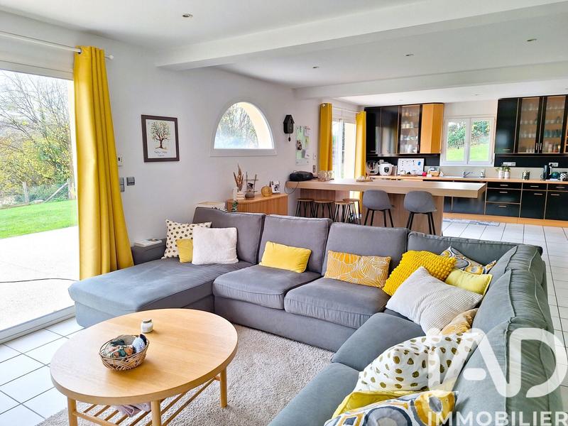 Maison - 136 m² - 5 pièces