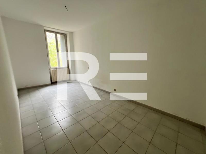 Appartement - 92 m² - 4 pièces