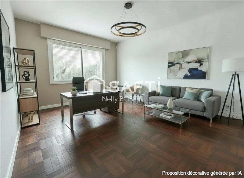 Maison - 241 m² - 8 pièces