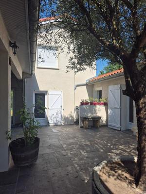 Maison - 187 m² - 5 pièces