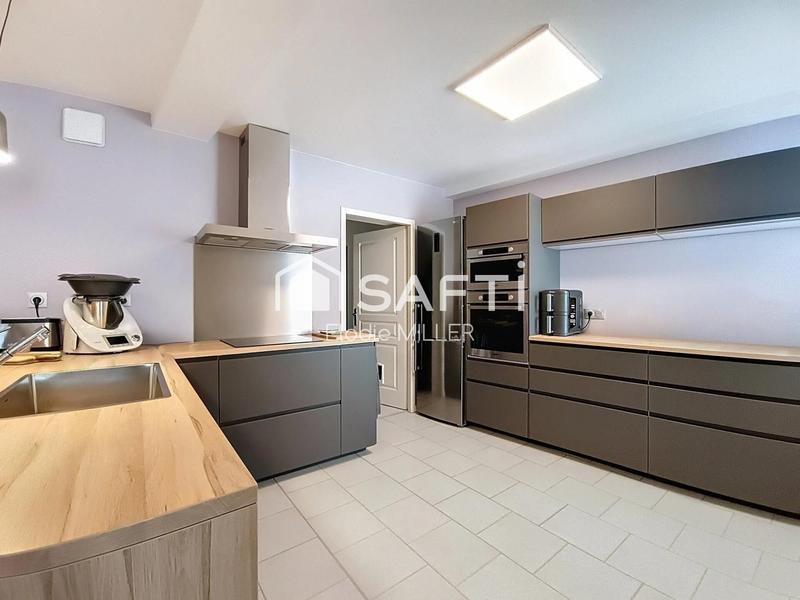 Maison - 97 m² - 4 pièces