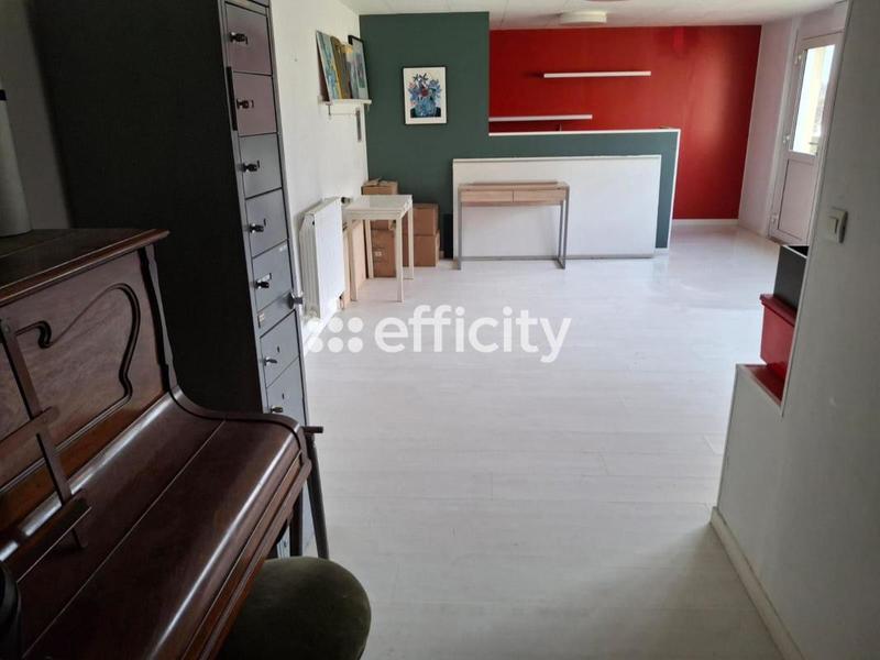 Maison - 186 m² - 7 pièces