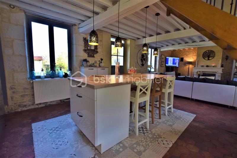 Maison en pierre - 164 m² - 7 pièces