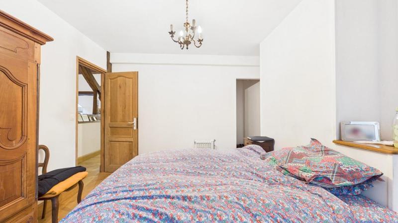 Demeure - 168 m² - 6 pièces