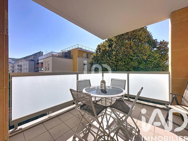 Appartement - 100 m² - 4 pièces