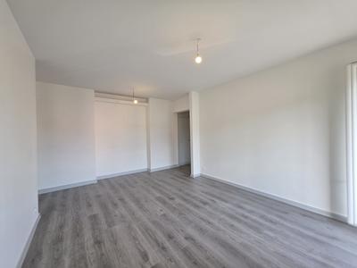 Appartement - 98 m² - 4 pièces