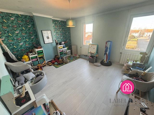 Maison - 115 m² - 4 pièces