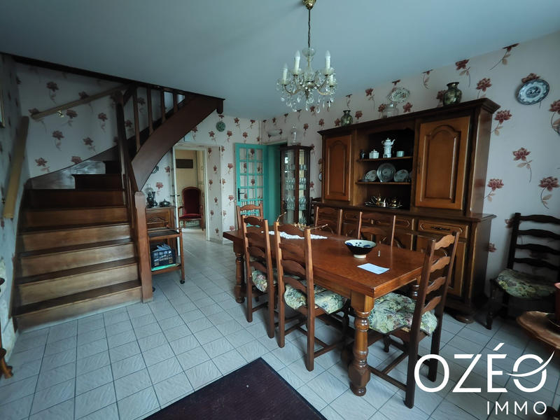 Maison - 200 m² - 10 pièces