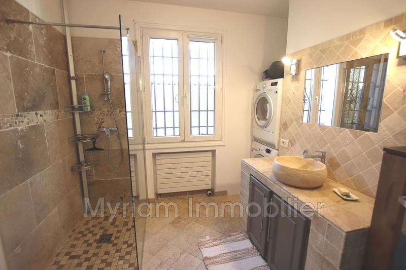 Maison - 251 m² - 6 pièces