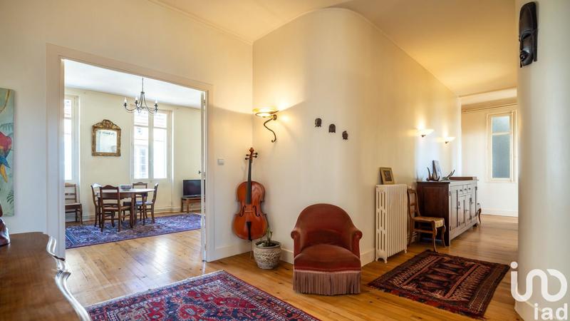 Appartement - 160 m² - 5 pièces